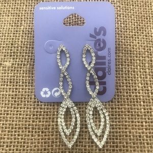 Earrings, never been worn✨